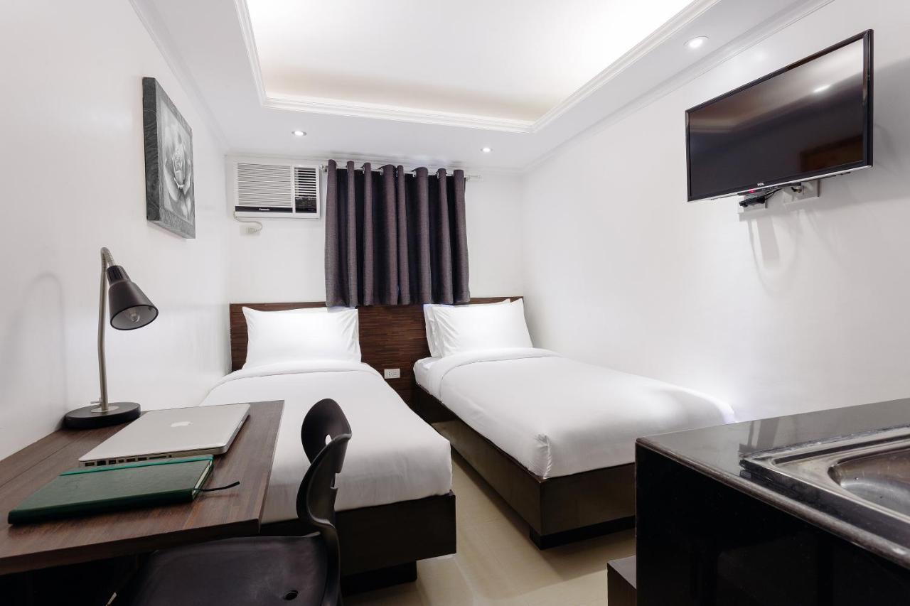 Nest Nano Suites Poblacion - Makati Makati City Exterior foto