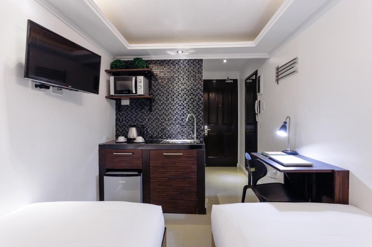 Nest Nano Suites Poblacion - Makati Makati City Exterior foto